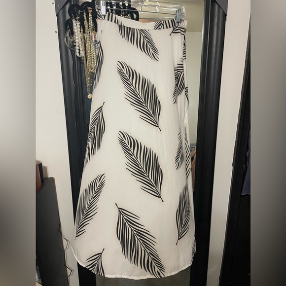 Fun Flowy Skirt - Picture 1 of 5